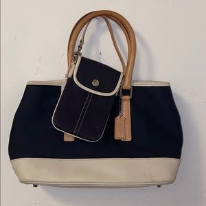 Coach Hampton A2j-7771 Tote + Matching Phone Purse